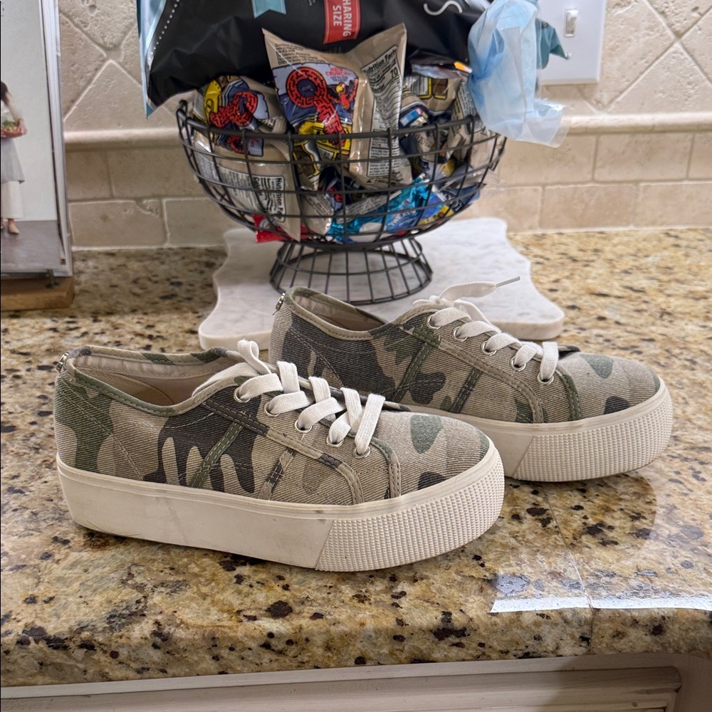 Steve Madden Camo Platform Sneakers in Beige and Green